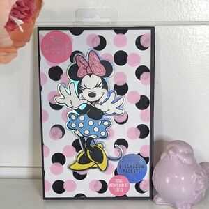 NEW Taste Beauty x Disney Minnie Mouse 12 Color Eyeshadow Palette